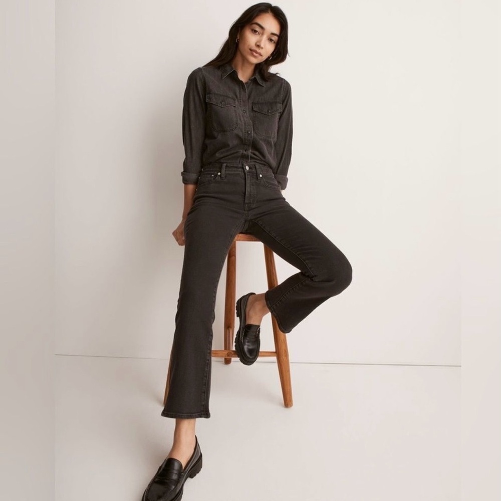 Madewell Mid-Rise Kick out jeans Armand Wash size 26. - Picture 3 of 9